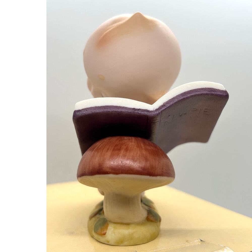 VTG Kato Kogei Rose O'Neill Monthly Kewpie Doll w/Book Sitting on Mushrooms, Box - Picture 4 of 6